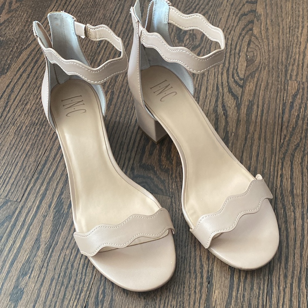 Tan low block heals